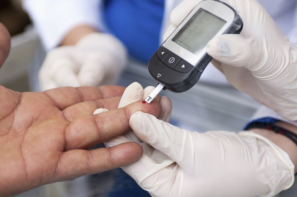 Bluttest zur Bestimmung der Nüchtern-Plasmaglukosekonzentration zur Diagnose von Diabetes